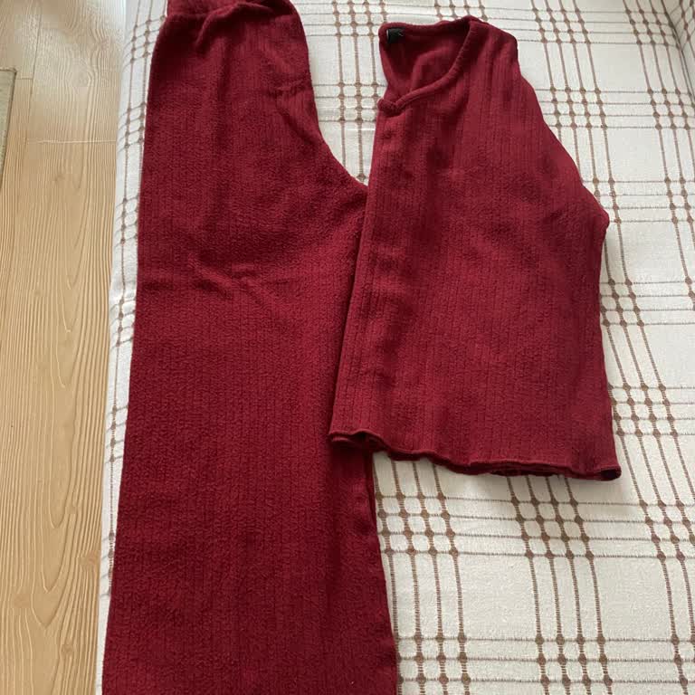 Arçelik Yeni Alınan Kurutmalı Çamaşır Makinesinde Ağır Koku ve Çamaşırların Çekmesi Sorunu