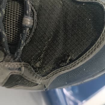 The North Face Ayakkabıda Kısa Sürede Yırtılma Ve İlgisiz Müşteri Hizmetleri