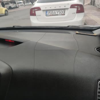 Kia Ceed Göğüs Kısmında Kronik Çatlak Sorunu Ve Ücretsiz Değişim Talebi