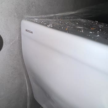 Kısa Sürede Paslanan Vida Nedeniyle Klozetin Zarar Görmesi Ve Mağduriyet