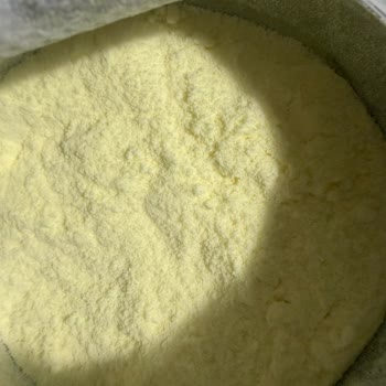 Bebek Mamasında Renk Değişikliği Ve Kusma: Güvenlik Endişesi