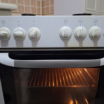 Beko Fırın Düğme Yazıları Silindi, Kullanım Ve Maliyet Mağduriyeti Yaşıyorum