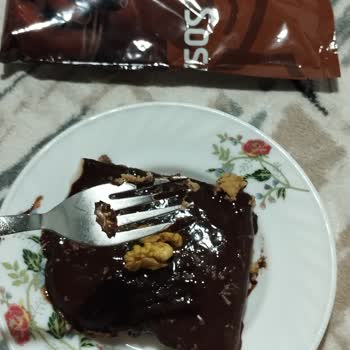 Pakmaya Çikolata Sosunda Cam Parçası Çıkması Ve Güvenlik Endişesi