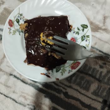 Pakmaya Çikolata Sosunda Cam Parçası Çıkması Ve Güvenlik Endişesi