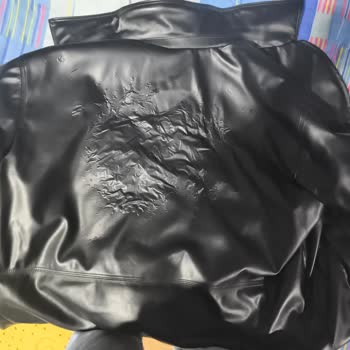 Kısa Sürede Deforme Olan Ceket İçin Mağduriyet Ve Şehir Değişikliği Nedeniyle Değişim Talebi