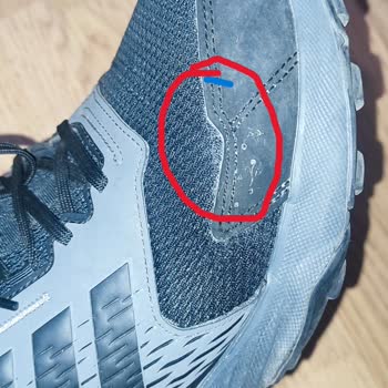 Amazon Satıcılı Adidas Ayakkabı Kısa Sürede Deforme Oldu İade Talebim Reddedildi