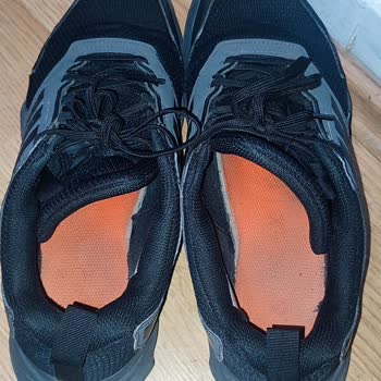 Amazon Satıcılı Adidas Ayakkabı Kısa Sürede Deforme Oldu İade Talebim Reddedildi