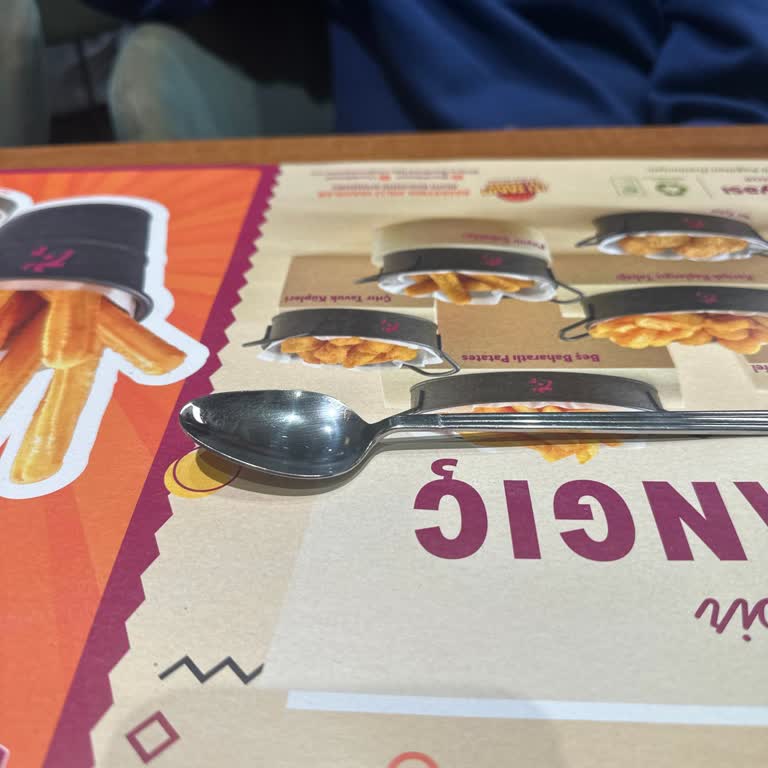 Eksik Sipariş, Uzun Bekleme Ve İlgisiz Personel: Erasta Tavuk Dünyası'nda Hayal Kırıklığı