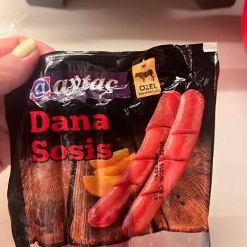 Ağır Kokulu Ve Tadı Bozuk Sosis Nedeniyle Ücret İadesi Talebi