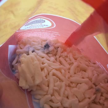 Tarabya Mozerella Peynir Küflü Çıktı