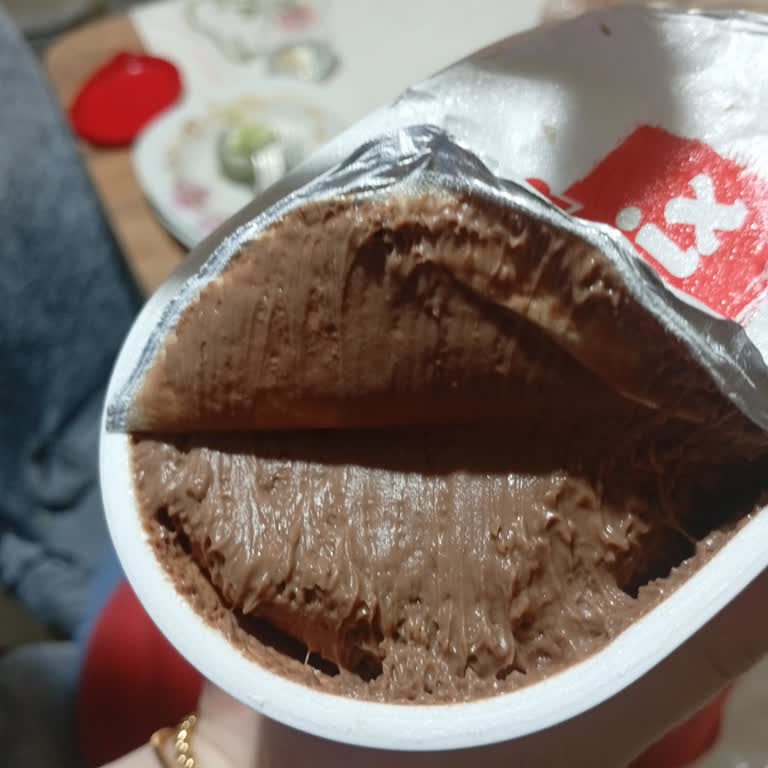 Son Kullanma Tarihi Geçmek Üzere Olan Ve Bozulmuş Ürün Satışı Hakkında Şikayet