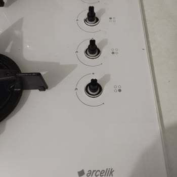 Arçelik Ankastre Ocak Düğmeleri Kısa Sürede Kırıldı, Çakmak Da Arızalandı