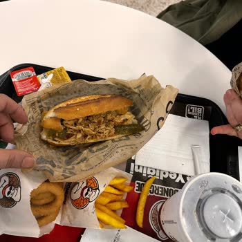 Usta Dönerci'de Eksik Gramaj Ve İlgisiz Yaklaşım Hayal Kırıklığı Yarattı