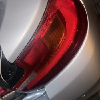 Onarım Sonrası Sağ Stop Lambasında Su Alma Problemi Çözülmüyor