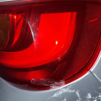 Onarım Sonrası Sağ Stop Lambasında Su Alma Problemi Çözülmüyor