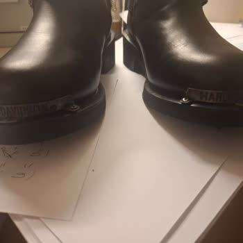 Boyner’den Aldığım Harley Davidson Botta Ciddi Üretim Hataları Ve Kalite Kontrol Eksikliği