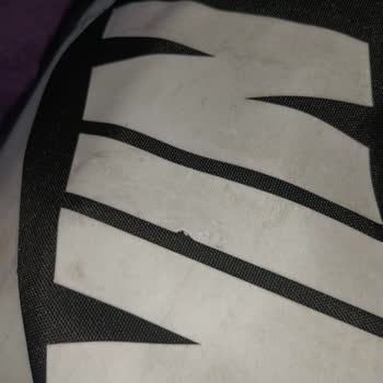 Kısa Sürede Deforme Olan Nike Çantaya Çözüm Ve İade Talebim