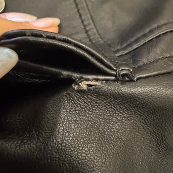 Aldığım Deri Ceket Kısa Sürede Yırtıldı Derimod İlgisizliğiyle Mağdur Oldum