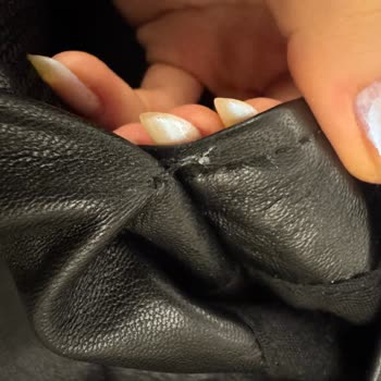 Aldığım Deri Ceket Kısa Sürede Yırtıldı Derimod İlgisizliğiyle Mağdur Oldum