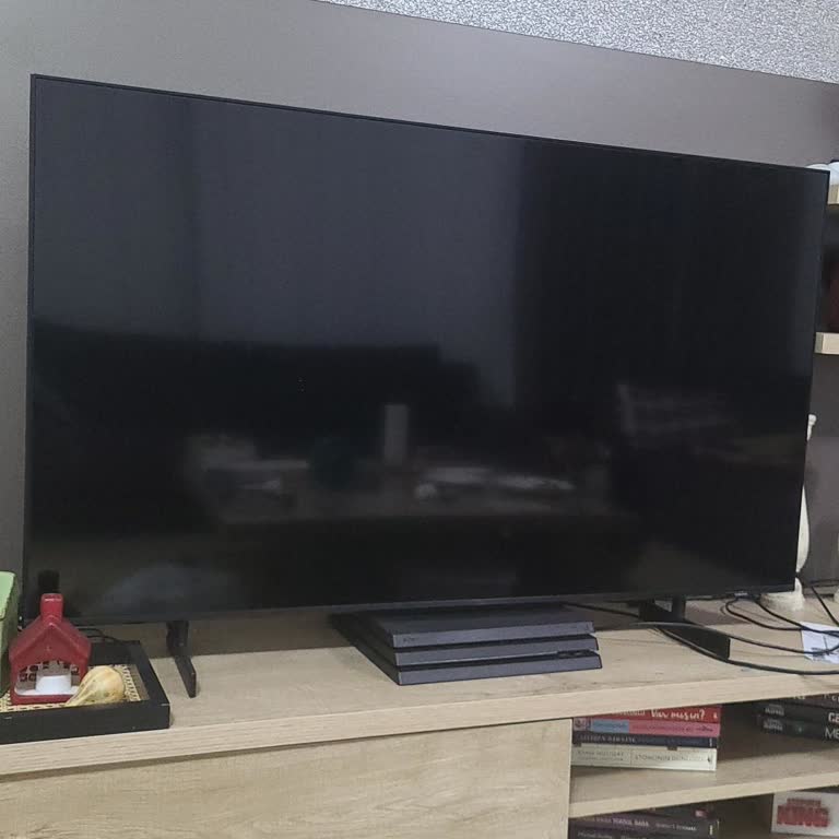 Üç Yıllık Samsung TV Bir Anda Arızalandı Ekran Karardı Ve Tamamen Kapandı