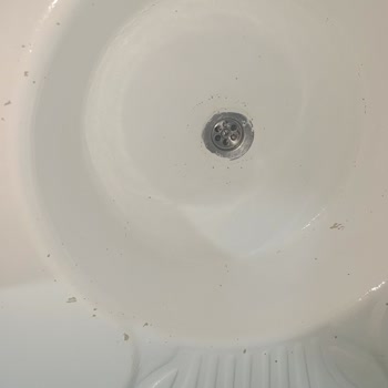 Dayanıklı Denilen Boya Kısa Sürede Soyuldu, Mutfağım Zarar Gördü