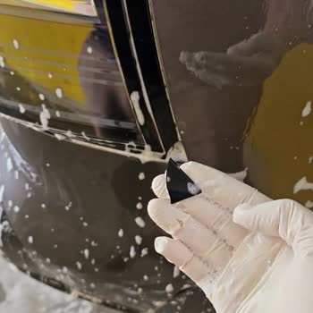 Brand-New Suzuki S-Cross Headlight Defect Discovered During First Wash