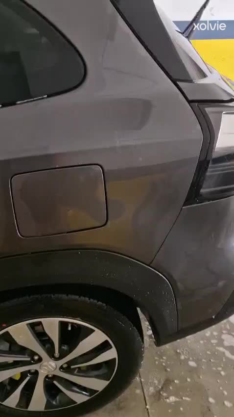 Brand-New Suzuki S-Cross Headlight Defect Discovered During First Wash video cover