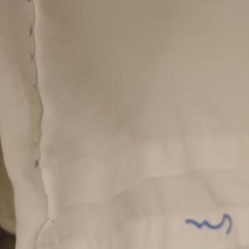 Mad Uniform Memnuniyetsizliği