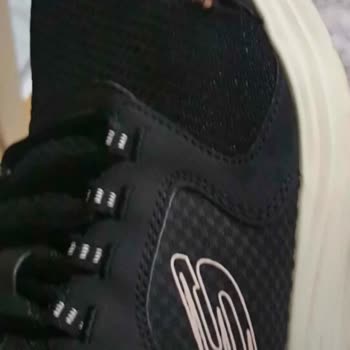 Az Kullanılmış Skechers Ayakkabıda Açılma Ve Çözüm Sunulmaması Mağduriyetim