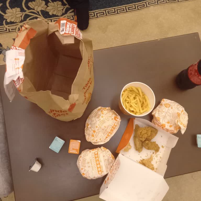 Eksik Ve Kalitesiz Sipariş, Yetersiz Müşteri Hizmeti: Popeyes Ve Yemeksepeti’nden Mağduriyet