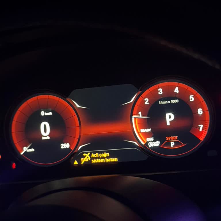BMW 318i Araçta Sürekli SOS Acil Çağrı Sistemi Hatası Ve Batarya Değişimi Talebi