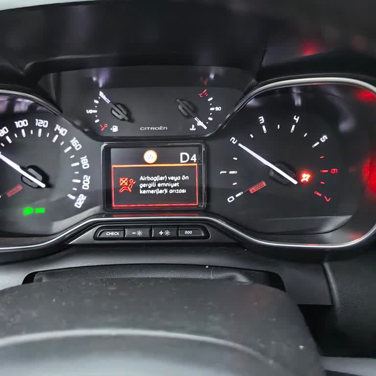 Sıfır Alınan Citroen C3 Aircross'ta Bitmeyen Arıza Ve Mağduriyet!