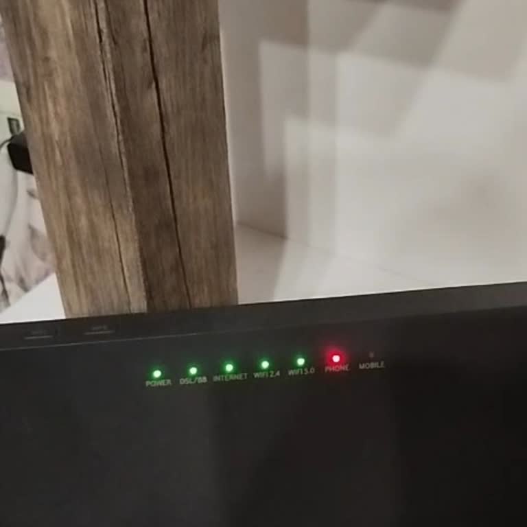 Uzun Süredir Devam Eden İnternet Kesintisine Ve İlgisiz Müşteri Hizmetlerine Çözüm Bekliyorum