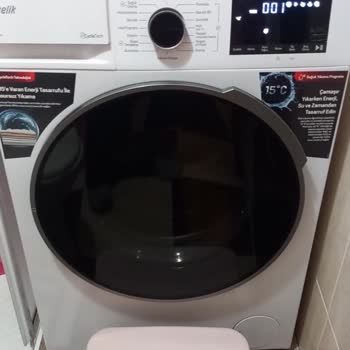 Arçelik Yeni Aldığım Çamaşır Makinesi Deprem Gibi Sallanıyor Ve Servis Sorunu Çözemiyor