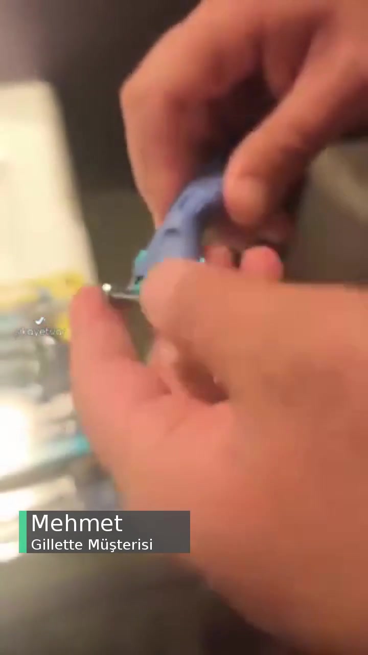 Gillette Jiletler Aparat İle Uyumlu Değil, Takılmıyor! videonun kapak resmi