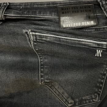 Az Kullanılan Kot Pantolonun Arka Cebi Yırtıldı, Hayal Kırıklığı Yaşıyorum