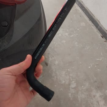 Sıfır Araçta İlk Kullanımda Kırılan Bijon Anahtarı Güvenlik Endişesi Yarattı