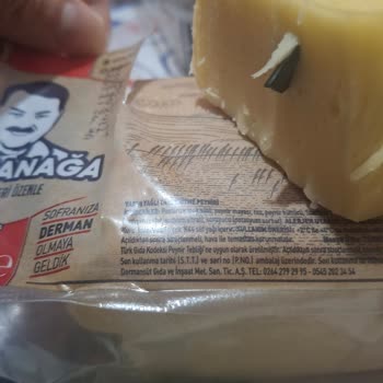 Peynirin İçinden Çıkan Plastik Parça Güvenimizi Sarsıyor