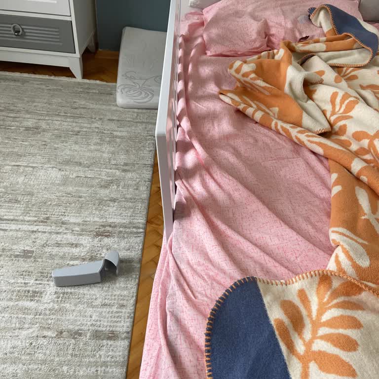 Yatak Korkulukları Güvensiz Ve Firma İlgisiz