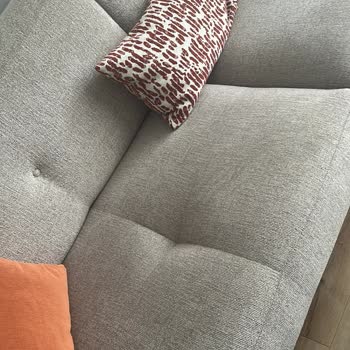 Yanlış Kumaş, İlgisiz Hizmet: 6 Aydır Çözülemeyen Costa Koltuk Sorunu