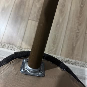 Vivense'den Aldığım Sandalyenin Kısa Sürede Kırılması Ve Yetersiz Müşteri Desteği