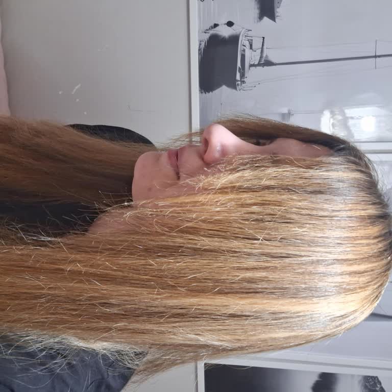 Ersin Yusuf Bayan Kuaför'de Saçlarım Ciddi Şekilde Yandı