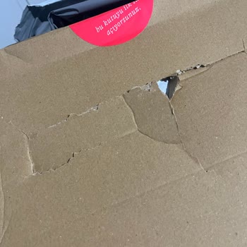 Hijyenik Ürünler Açık Ve Farklı Poşette Teslim Edildi, Güvenim Sarsıldı