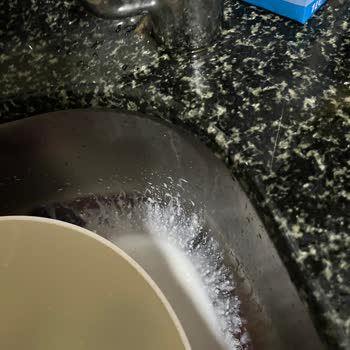 Son Kullanma Tarihi Geçmemiş Süt Bozuk Çıktı, Sağlığım Tehlikeye Girdi