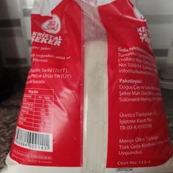 Türk Şeker Kristal Şeker Paketinden Çıkan Siyah Yabancı Maddeler Endişe Yarattı