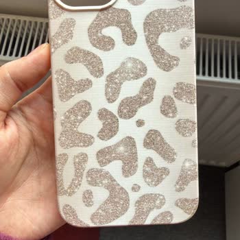 Besscasetr Görsellerle Gerçekte Gönderilen Ürünler Arasında Belirgin Bir Kalite Farkı Var