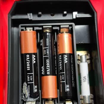 Duracell AAA Pil Akması Sonucu Cihazımda Hasar Oluştu