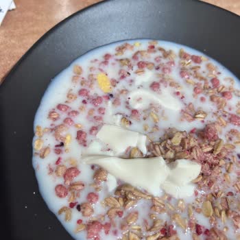 Birşah Süt Ürününde Tortulaşma Nedeniyle Olumsuz Deneyim Ve Memnuniyet Talebi