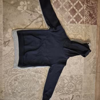 LCW Aynı Beden Sweatshirtlerden Biri Çocuğuma Küçük Geldi Etiket Hatası Olmalı