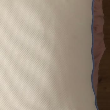 Bambi Bayisinden Aldığım Yatak Ve Aksesuarlar Kırık, Defolu Ve Yanlış Bilgilendirme İle Teslim Edildi